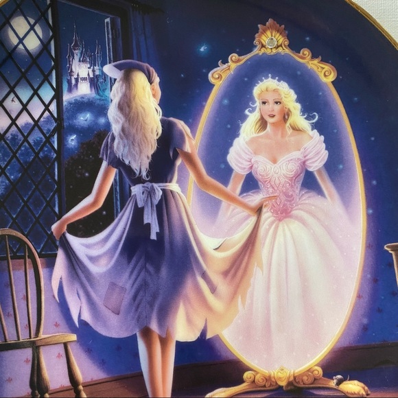 Cinderella Collector Plate Reflection of a Dream - Picture 3 of 6